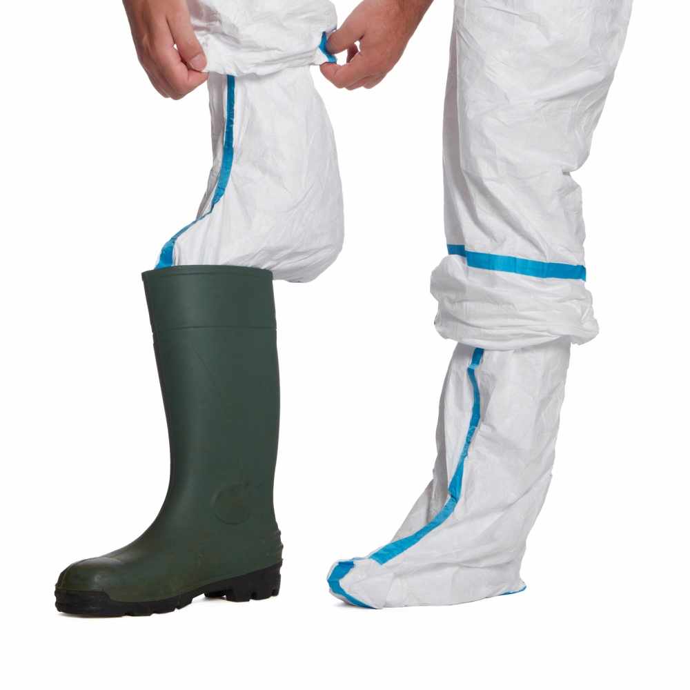 pics/Dupont/Tyvek 600 Plus/tyvek-600-plus-cha6-schutzoverall-mit-socken-cat3-weiß.jpg